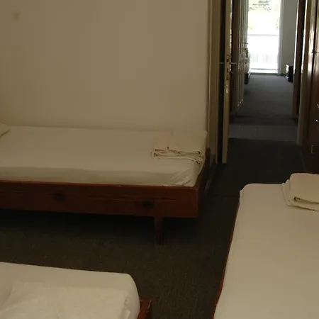 Kiyak Hotel 뎀레