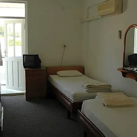 호텔 Kiyak Hotel 뎀레